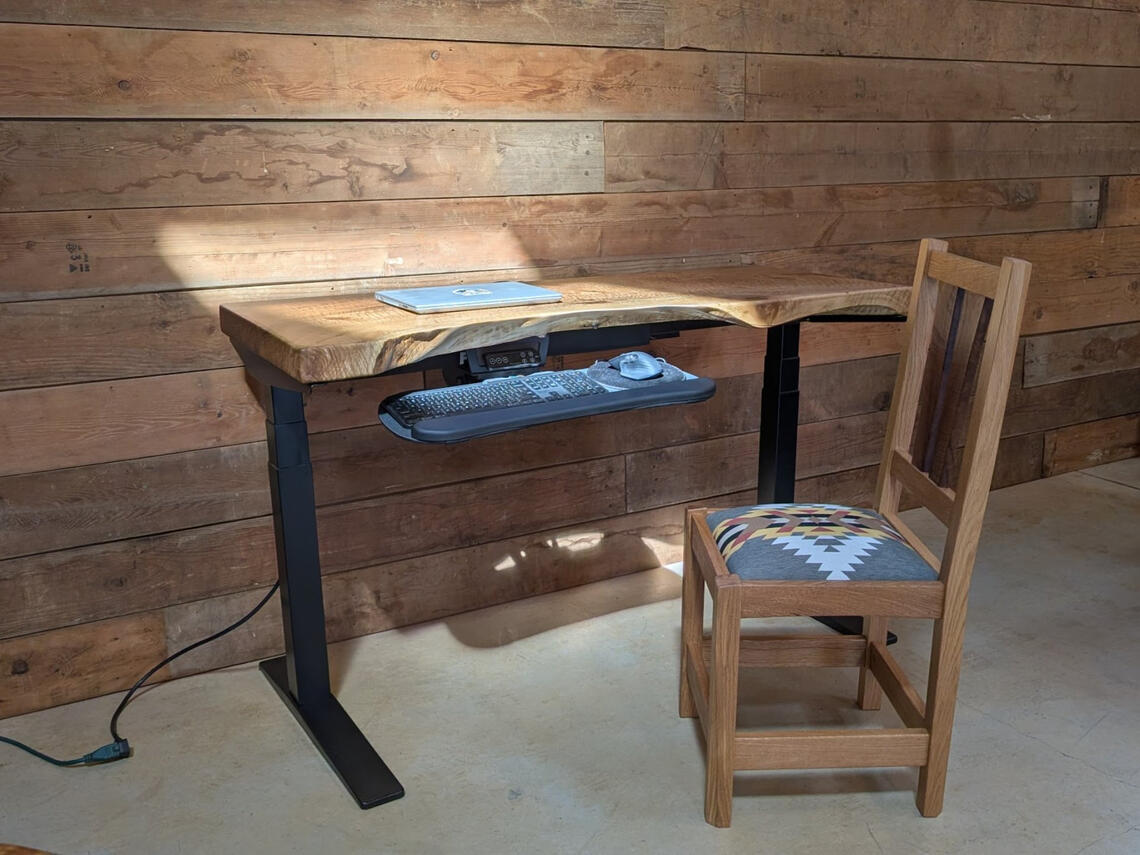 Bastogne Walnut Stand Up Desk